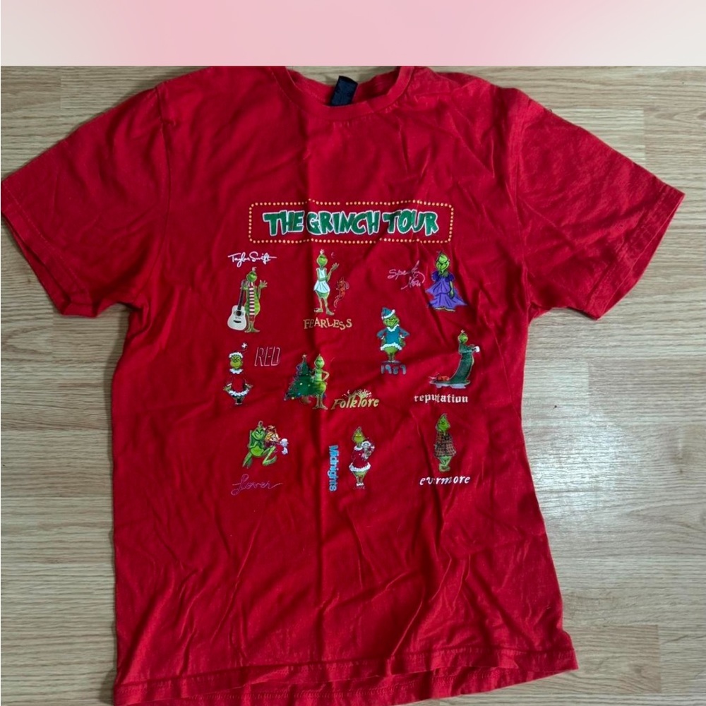 Vibrant Red Short Sleeve Cartoon Graphic Tee
